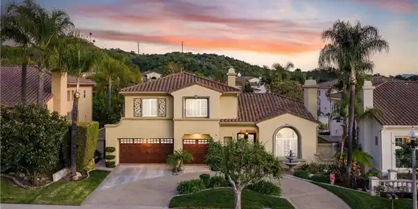 5376 Edgewood Drive