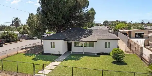 8316 Reseda Avenue