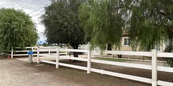 1410 Cottonwood