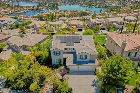 7 Via Niccolo Court