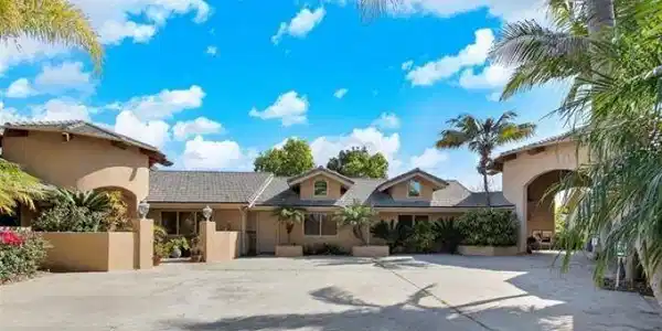 2081 Elevado Road