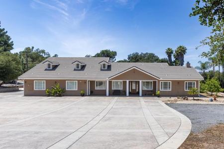 10166 Rancho Roble Rd.