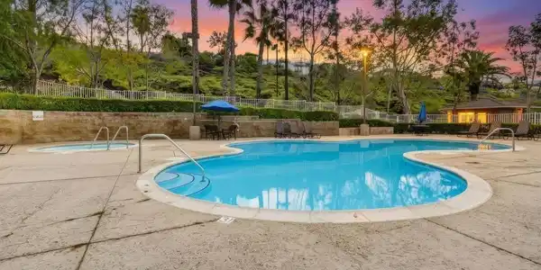 7683 Mission Gorge