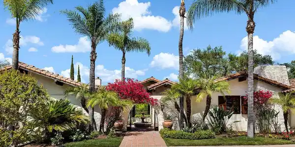 4144 Chevy Chase Drive