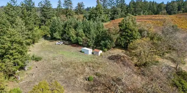 19089 Skyline Boulevard