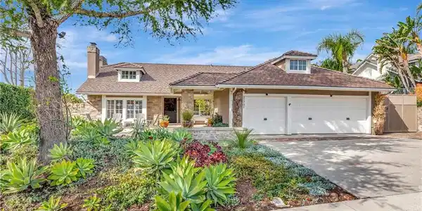 21701 Montbury