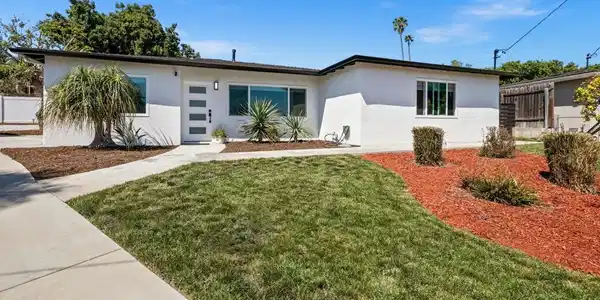 527 Mynah Place