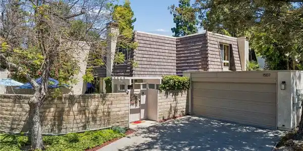 1507 Redwood Circle