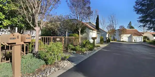 3266 Ptarmigan Dr