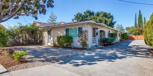 802 Calderon Avenue