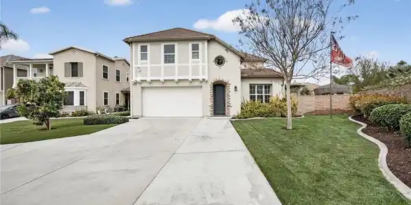 46267 Sawtooth Lane