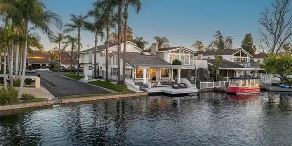21961 Cayuga Lane