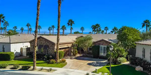 60590 Lace Leaf Court
