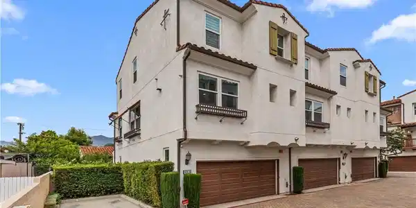 436 W Duarte Road