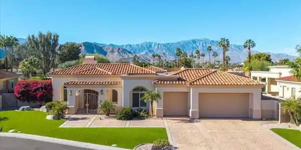 6 Carrera Place