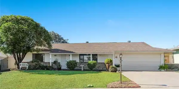25785 Whitman