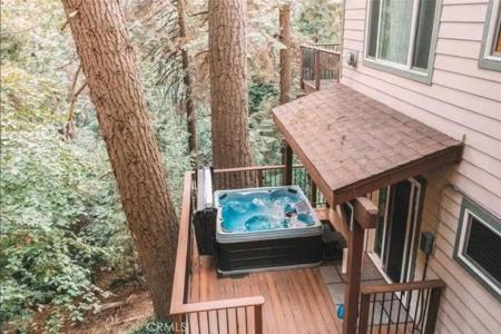 576 Kuffel Canyon