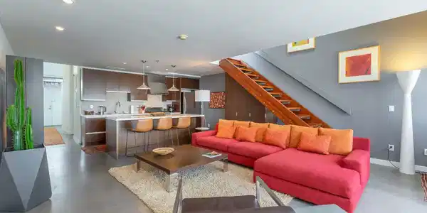 615 Hampton Drive