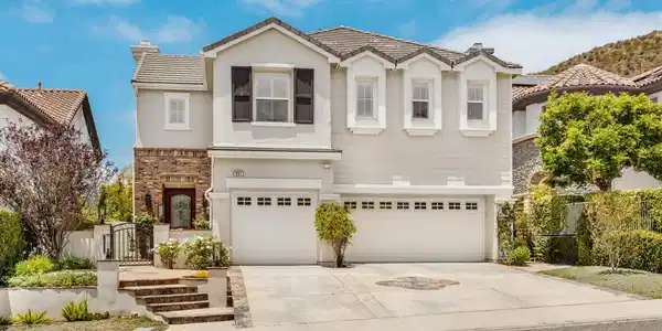 961 Alexandra Court