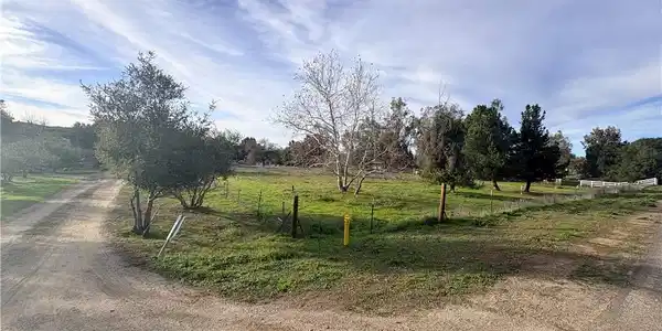 33 RODEO RD