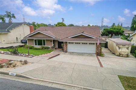 1860 Fernridge