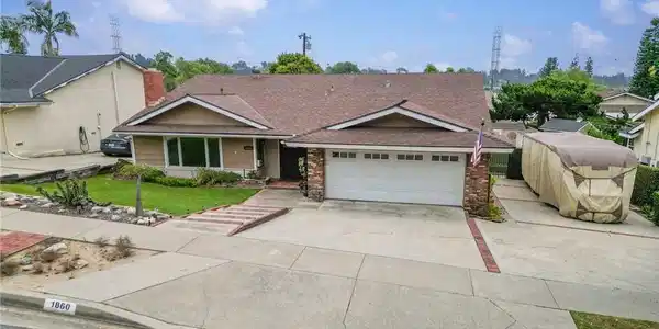 1860 Fernridge