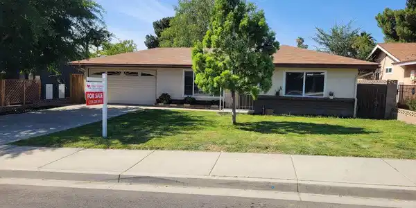 4080 Trevor Lane