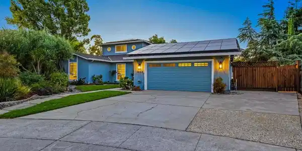 1423 Dot Court