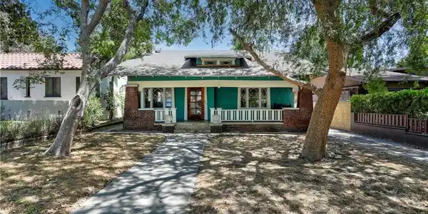 892 N Chester Avenue
