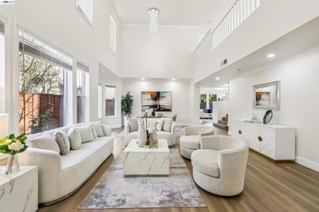 428 Fuchsia Ln