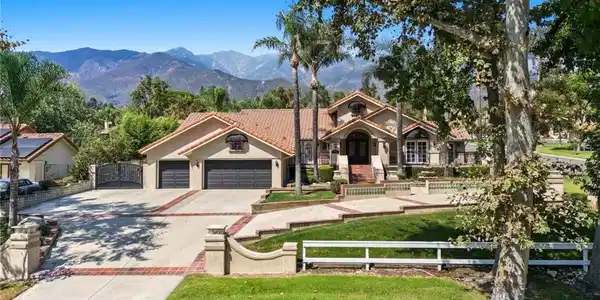 10588 Silver Spur Court