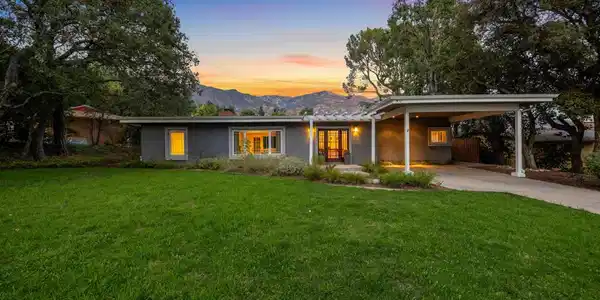 3432 Canyon Crest Road