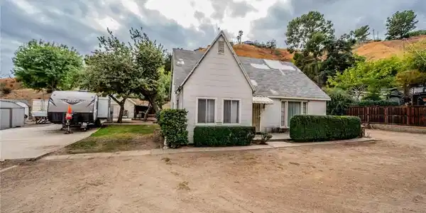 395 W 39th
