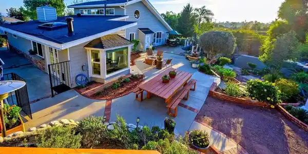 2469 E Mission Road