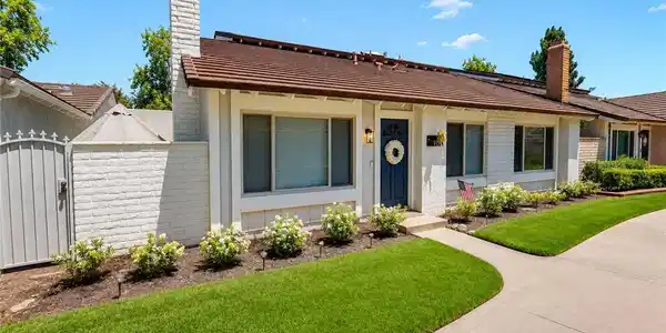 1913 W Wakeham