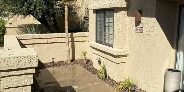 34023 Calle Mora
