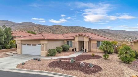 65166 Cliff Circle