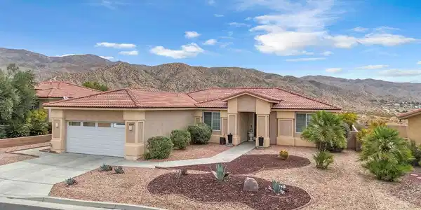 65166 Cliff Circle