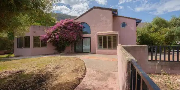 1352 River Road