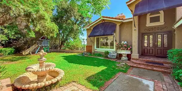 15429 Turquoise Circle N