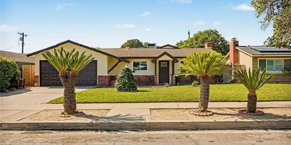 1129 E 37th
