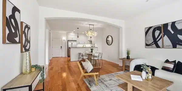 4463 Hyde Cmn