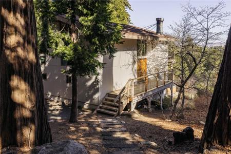 859 Strawberry Peak