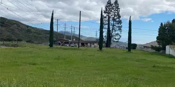 2400 BLK N. San Gorgonio