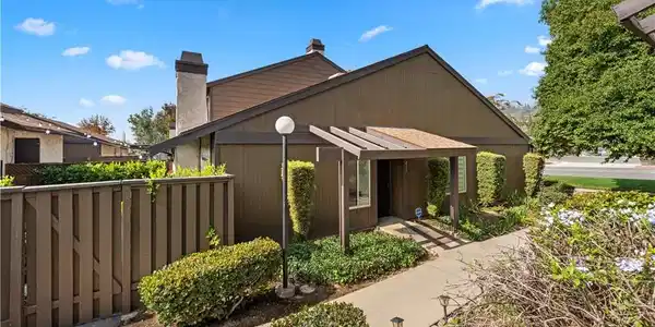 411 Heatherglen