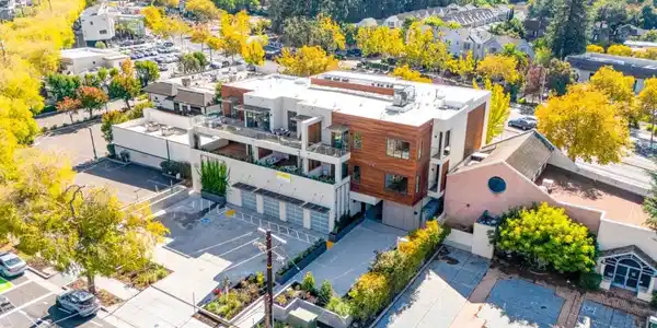 4115 El Camino Real