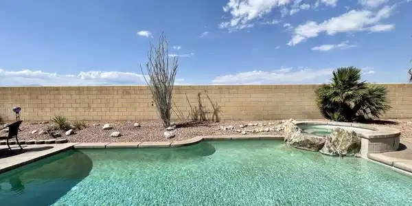 1120 E ViA San Dimas Road