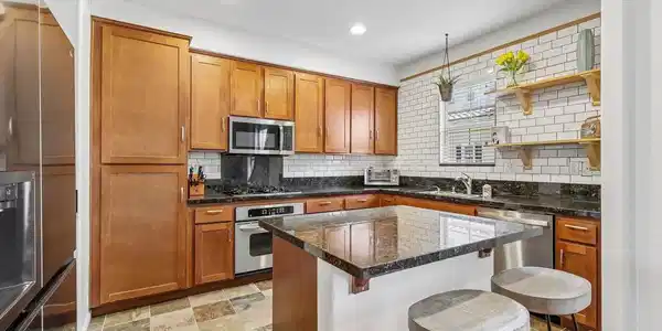 2443 Longstaff Ct.