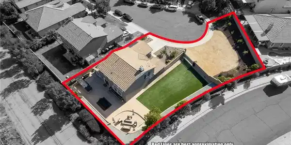 35672 Swift Fox Court