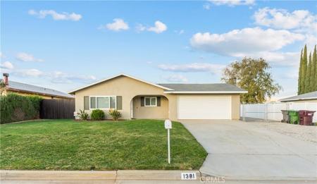 1381 W Westward